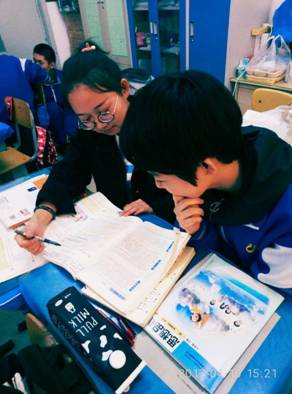 说明: ECEB264B40F5B88C2521E945E5C9083E